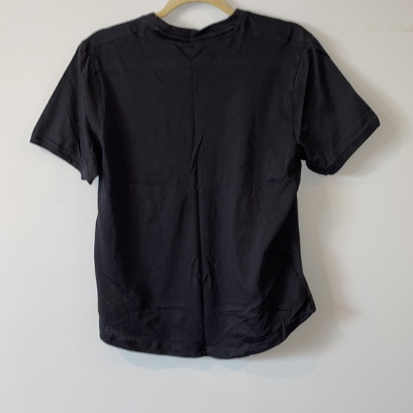 Adidas T-shirt - Picture 2 of 5